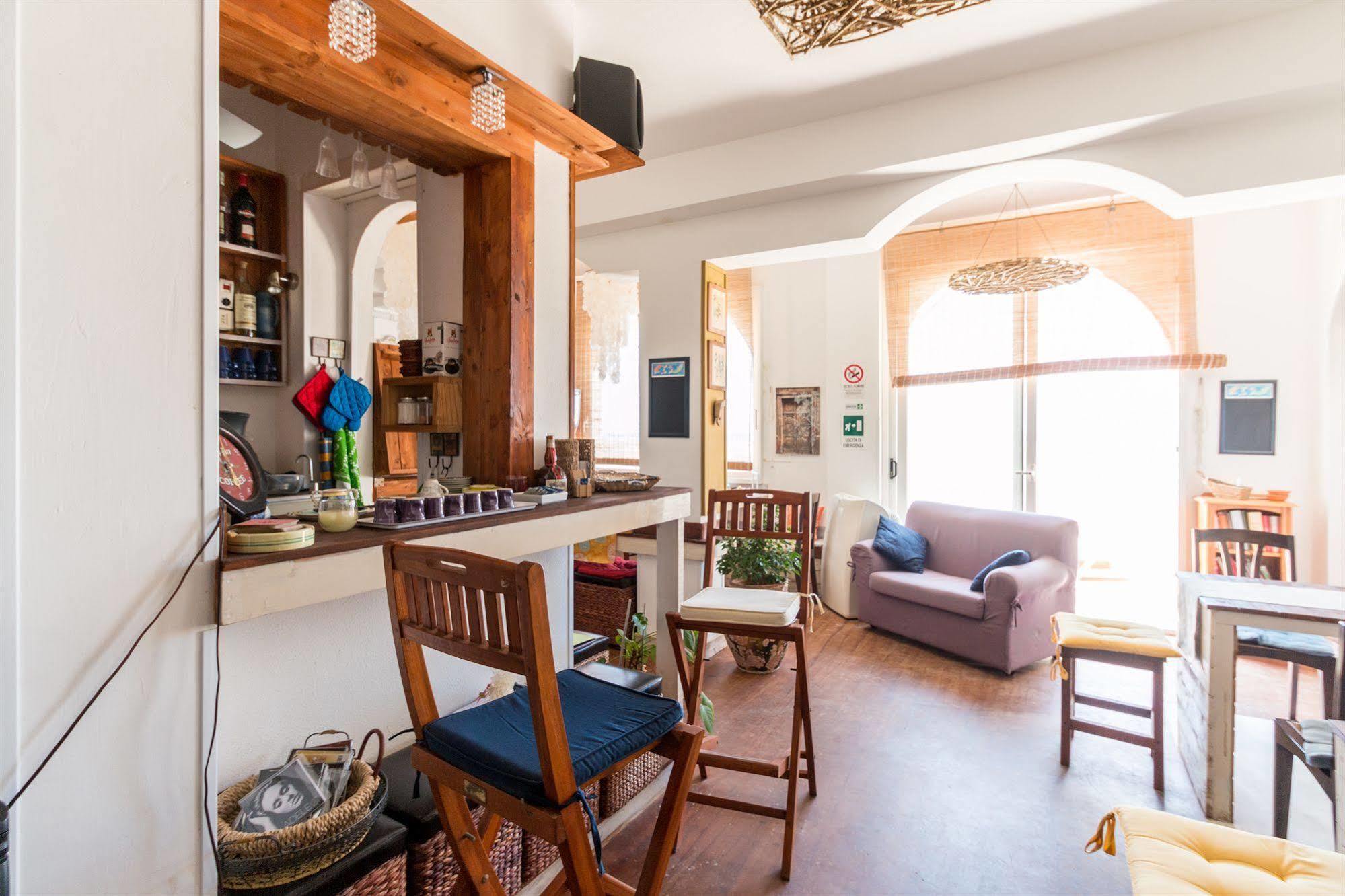 Plaza Beach Hostel ซานตาโกรเชกาเมรีนา ภายนอก รูปภาพ